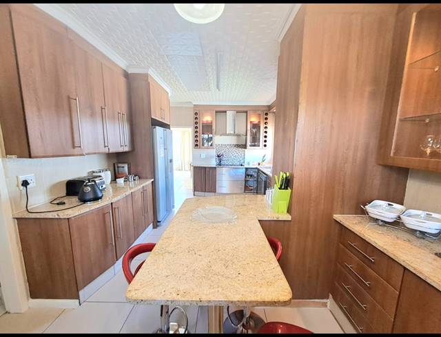3 BEDROOM HOUSE FOR SALE IN ARCON PARK